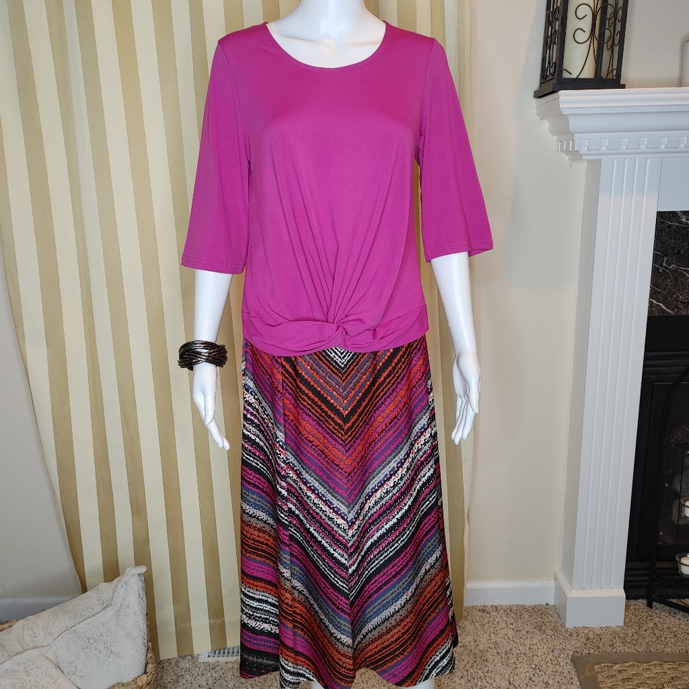 MULTIPLES INVESTMENTS CONTRASTING SKIRT SET PS